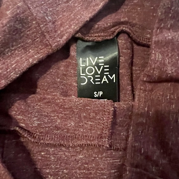 2/$25 Heather Burgundy Live Love Dream Sz Small Soft Leggings - Picture 3 of 6